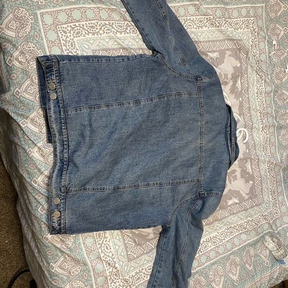 Guess Jean jacket - Picture 3 of 4